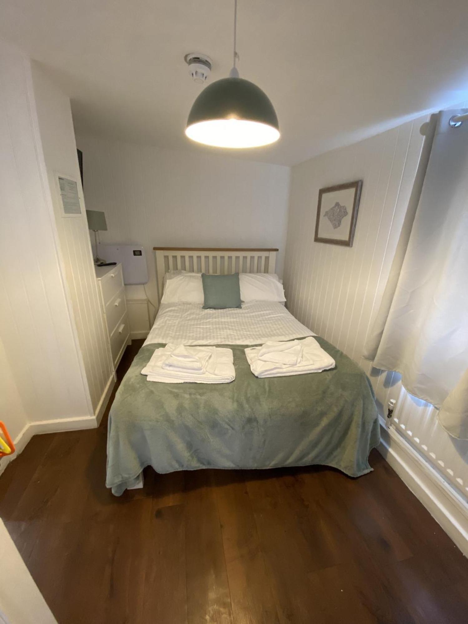 Wheatsheaf 4*