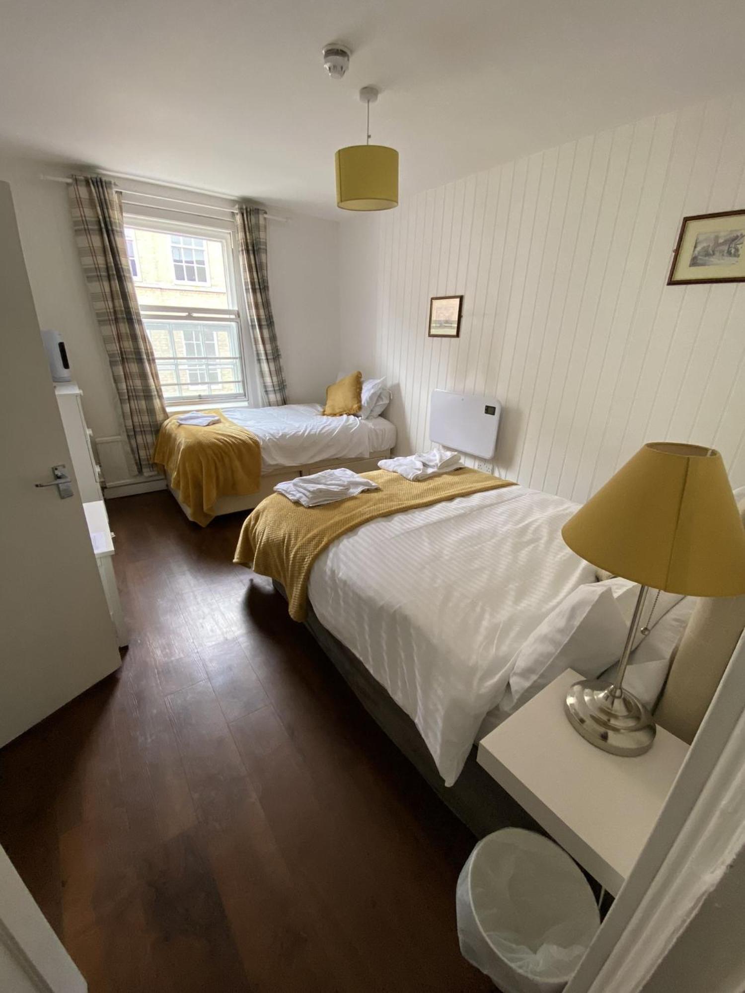 Wheatsheaf 4*