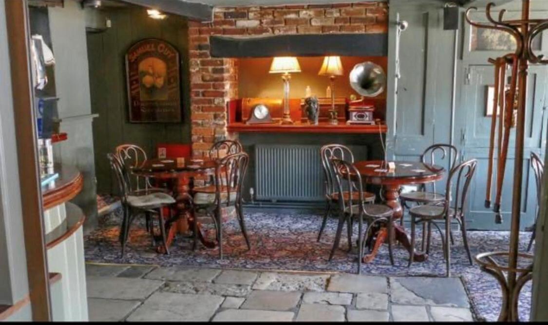 Bed & Breakfast Wheatsheaf Newport (Isle Of Wight)