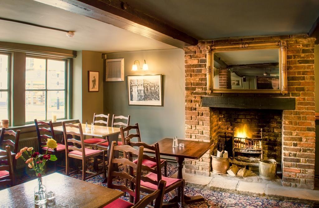 Frühstückspension Wheatsheaf Newport (Isle Of Wight)