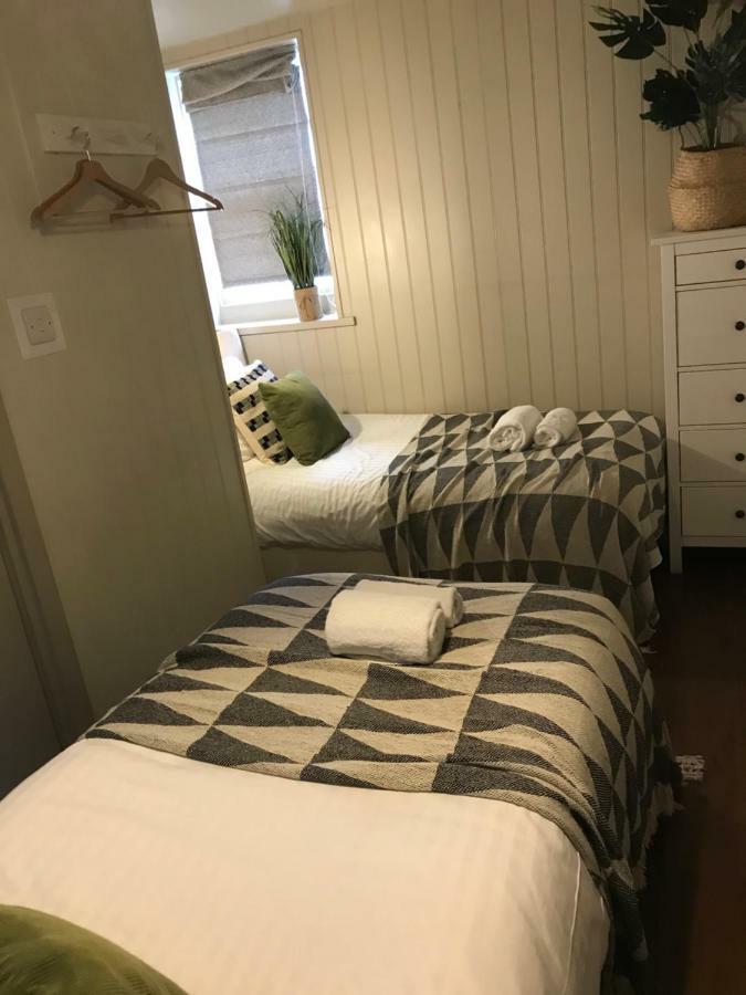 Wheatsheaf 4*