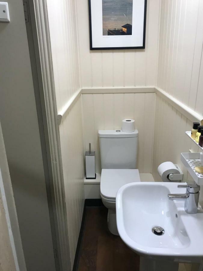 Wheatsheaf Bed & Breakfast 4*